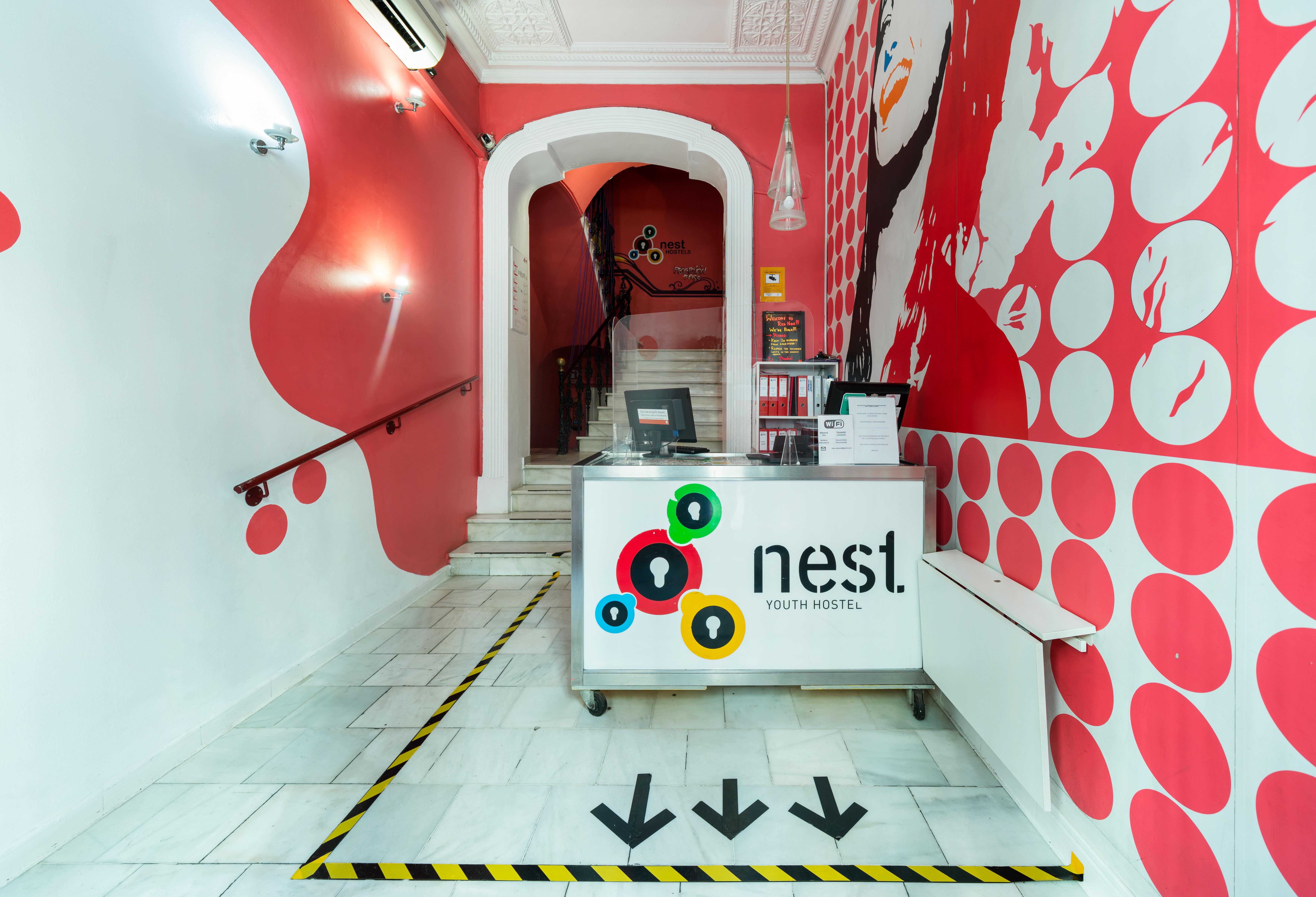 Red Nest Hostel Valencia Exterior photo
