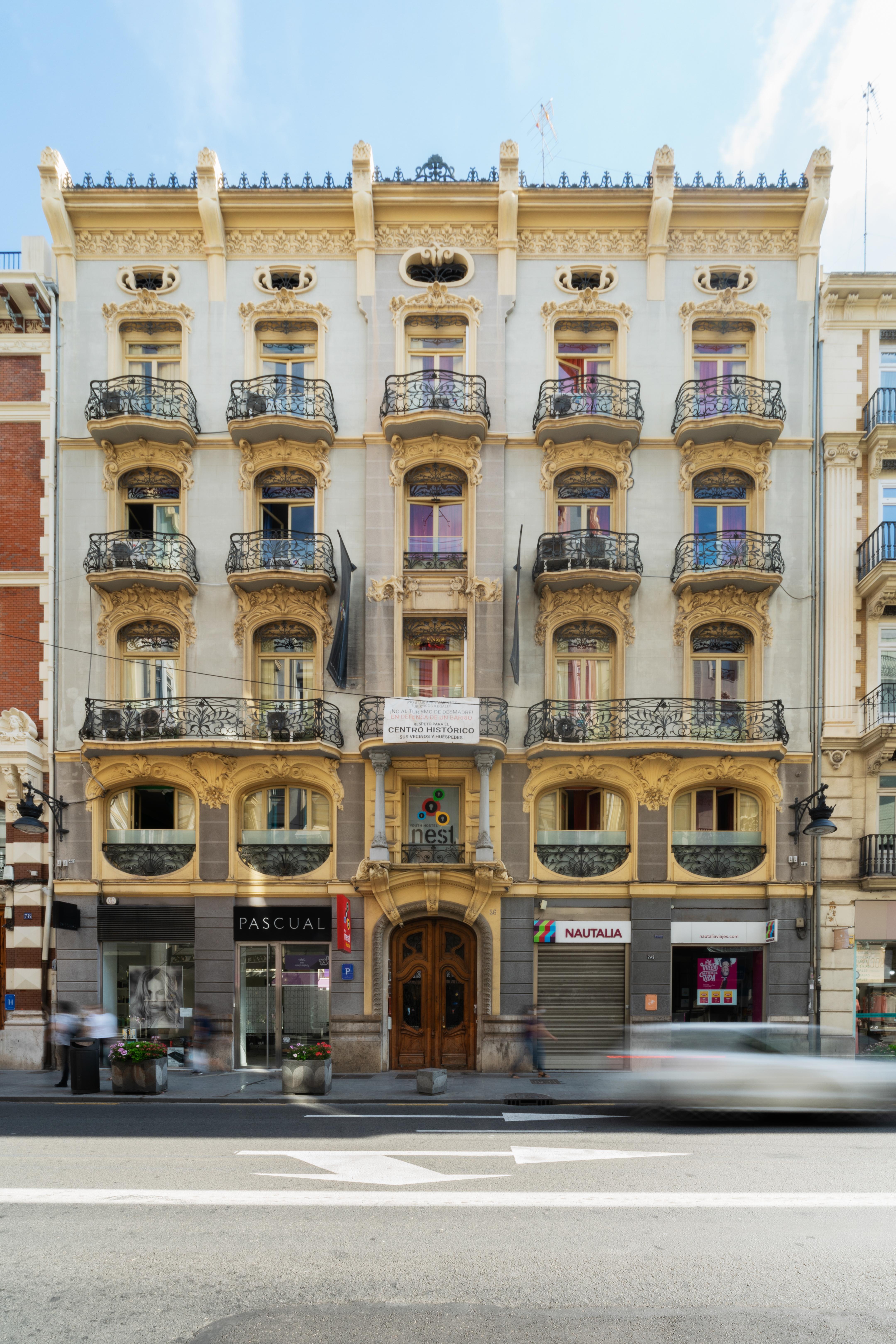 Red Nest Hostel Valencia Exterior photo